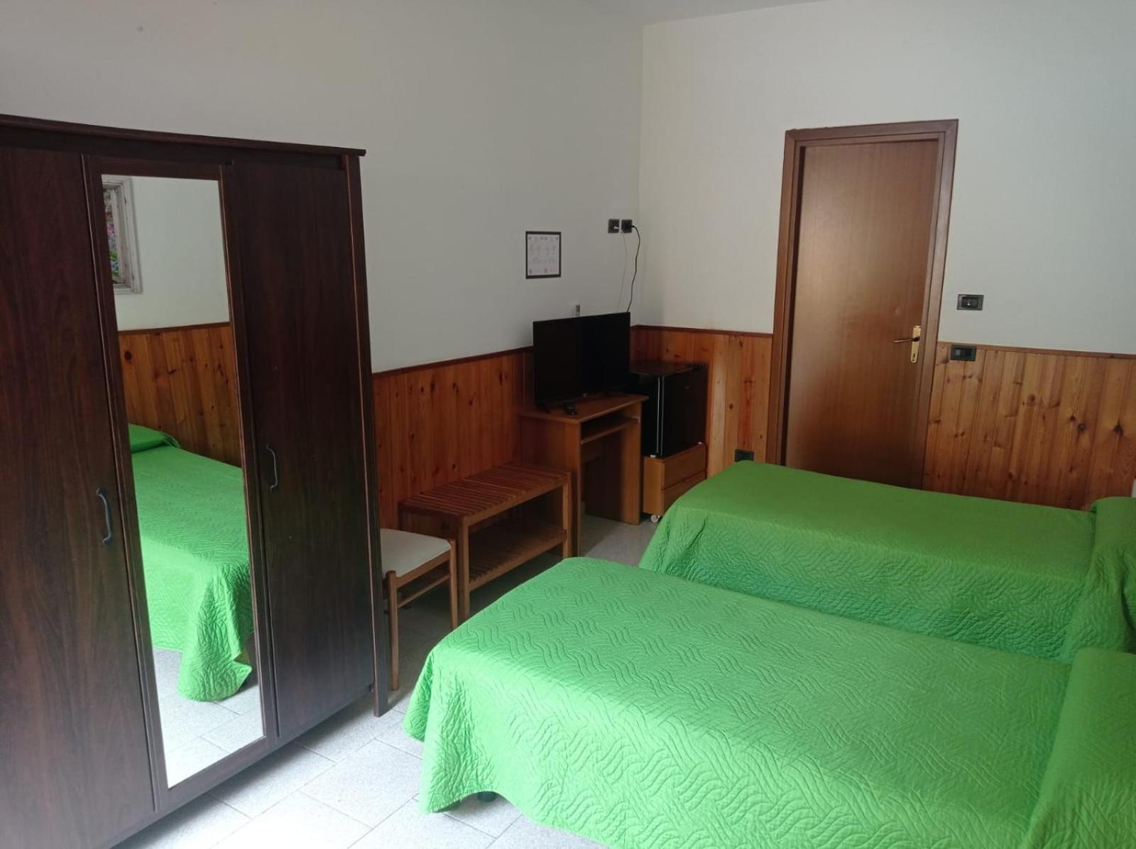 Albergo Brioschi Caponago Exterior foto